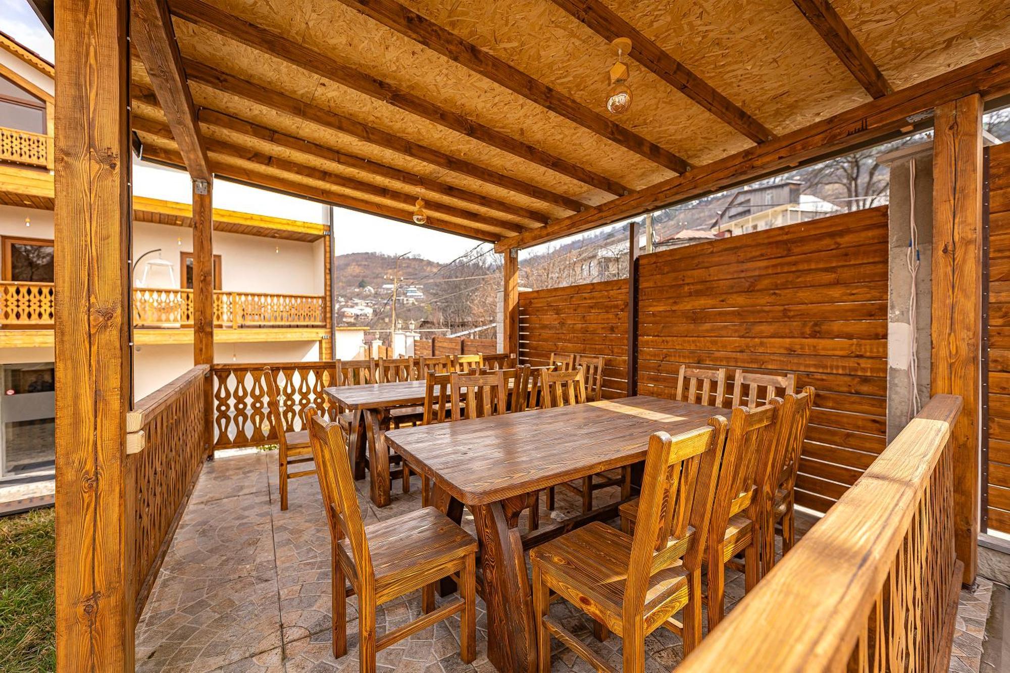 Taniqinn Dilijan Hotel Buitenkant foto